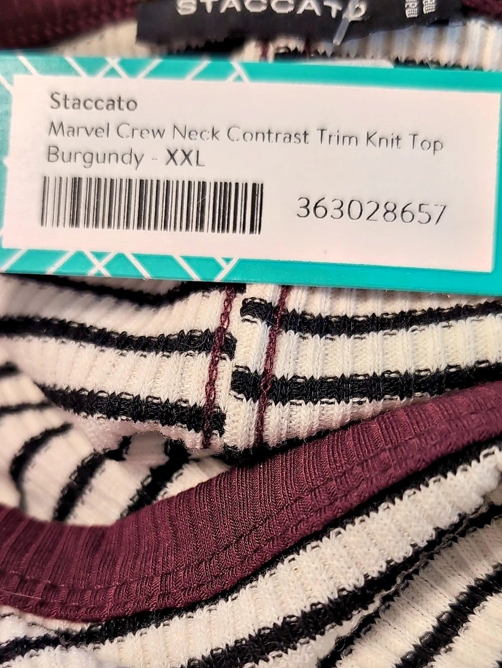 Staccato Marvel Crew Neck Contrast Trim Knit Top Striped Knit Top in Burgundy